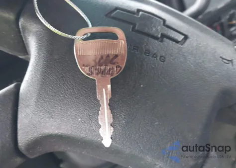 2005 Chevrolet Silverado 1500 Ls z USA, uszkodzony, nr VIN 2GCEC19T751328723